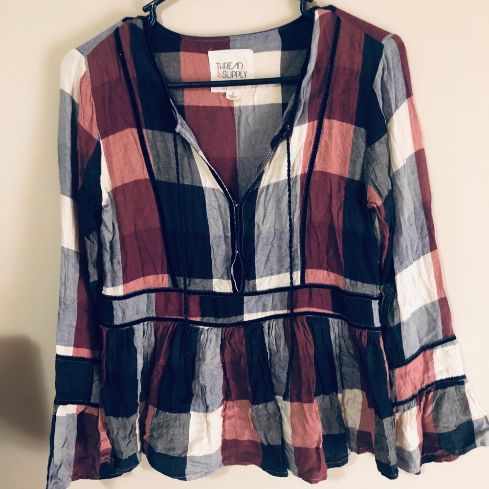 Thread and supply top